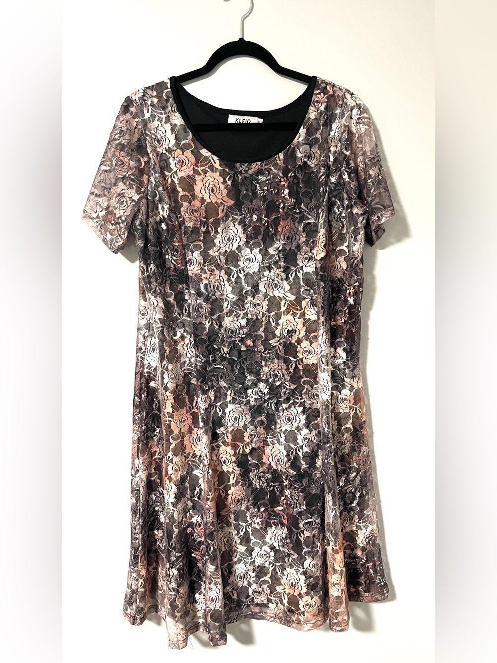 Floral Lace-Print Short Sleeve Dress - Black & Brown, peach